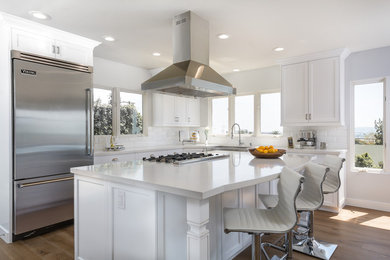Kitchen - kitchen idea in San Diego