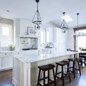 Issaquah Elegant Kitchen
