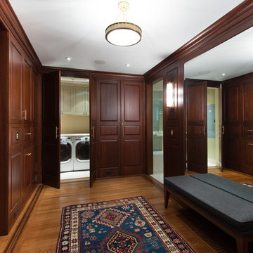 Philadelphia Dressing Room / Closet