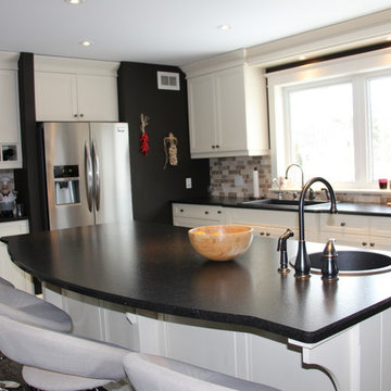Silver's Corners - Cream Transitional