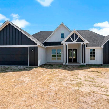 James Hardie Board & Batten in Deep Ocean and Arctic White