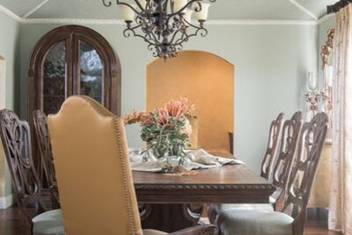 Inspiration for a timeless dining room remodel in Dallas