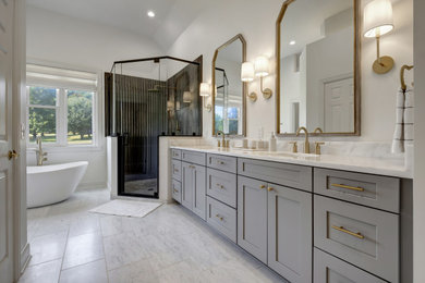 Inspiration for a contemporary bathroom remodel in Nashville