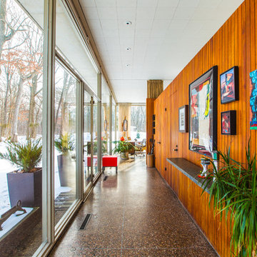 Houzz TV: See What It’s Like to Live in a Glass House