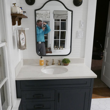 Collierville-Arlington Bathroom
