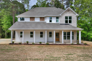 Inspiration for a timeless exterior home remodel in Atlanta