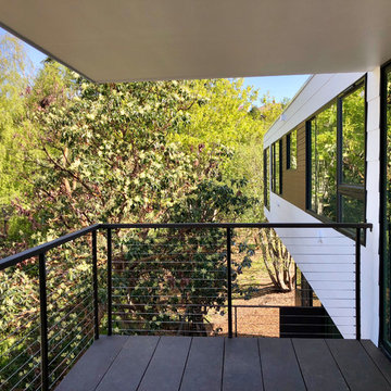 www.ModernDeckRailings.com