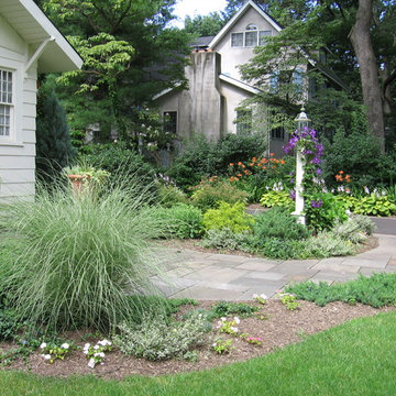 Front Walkway & Planting