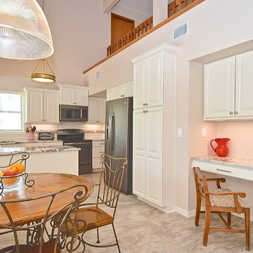 Bright Traditional Kitchen Remodel // Bradenton, Florida
