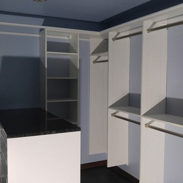Nicolino Master Bedroom Bathroom and Walk in Closet