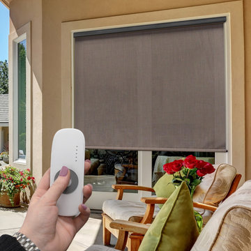 Motorized Outdoor Sun Shades (PVC - PVC Coated Polyester Fabric)