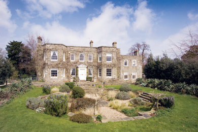 This is an example of a modern house exterior in Sussex.