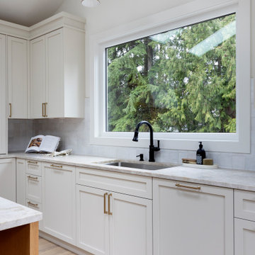North Vancouver addition and kitchen renovation
