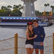 Vale Valenzuela's photo