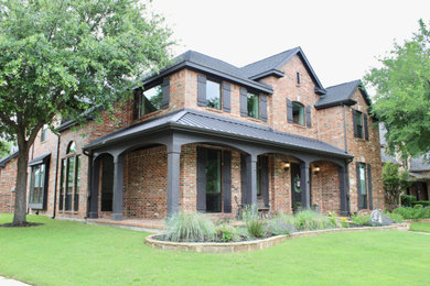 Inspiration for an exterior home remodel in Dallas
