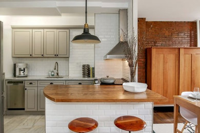 Example of an eclectic kitchen design in Atlanta