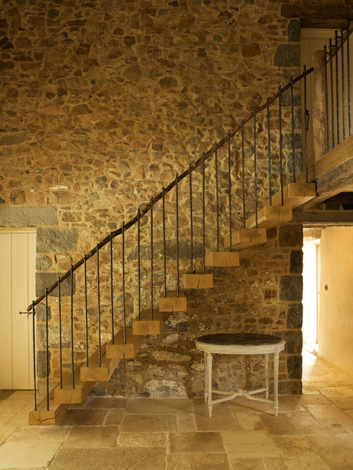 Houzz Country Staircase Design Ideas & Remodel Pictures