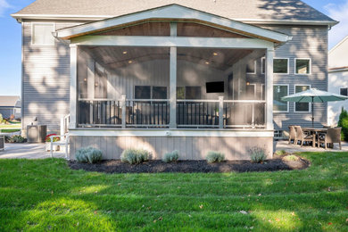 This is an example of a modern porch design in Cleveland.