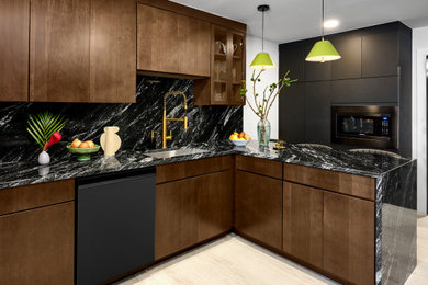 Example of an eclectic kitchen design in Chicago