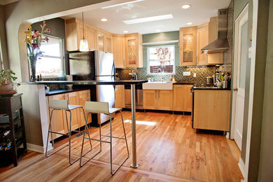 Example of a trendy kitchen design in Albuquerque