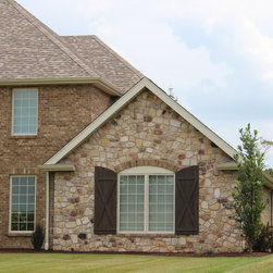 QuarryCut Stone - 40%Split Field 40%Brown 10%Plum 10%Dark - Irregular - Siding And Stone Veneer