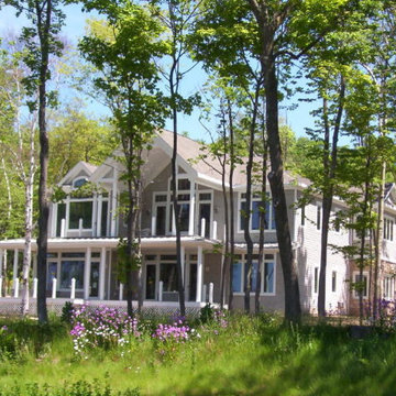 Yacht Harbor Shores