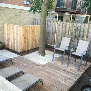 Small Townhouse Backyard