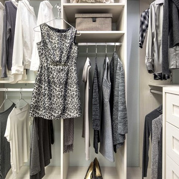 Bianco Walk-In Closet Display - Campbell Showroom