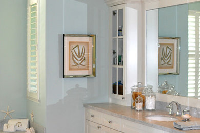 Inspiration for a bathroom remodel in Miami