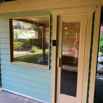 Front/Exterior