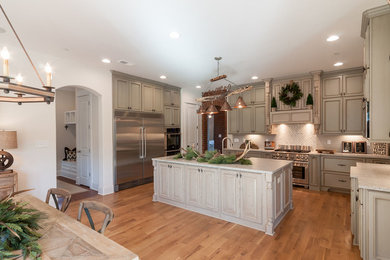 Kitchen - transitional kitchen idea in Other