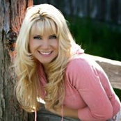Annette Thompson's photo