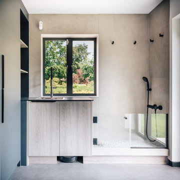 Lakes lane - Dog shower