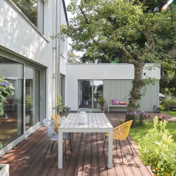 HAUS SS1 - Terrasse mit Blick auf Nebengebäude
