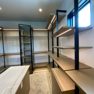 New Braunfels Walk-in Closet Overview — Cabinet Nest Texas
