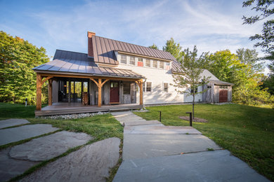 Transitional home design photo in Burlington