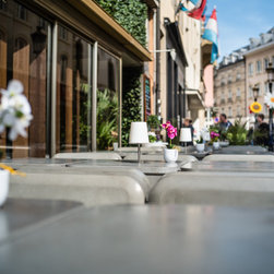 beton_heated benches - Furniture