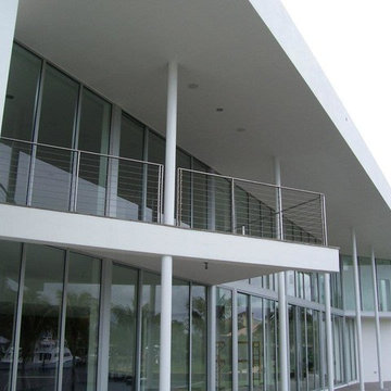 Exterior railing