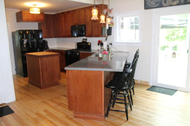 Example of a cottage kitchen design in Burlington