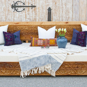 Grand Indian Carved Lounge Daybed