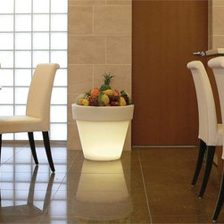 Bordato Liscio Planters Illuminated by Serralunga - Outdoor Lighting