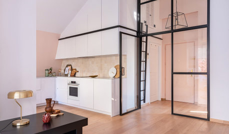 Houzz Tour: A Gloriously Airy Space With Clever Hidden Storage