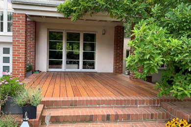 Holzterrasse vom Terrassenbauer Berlin Brandenburg