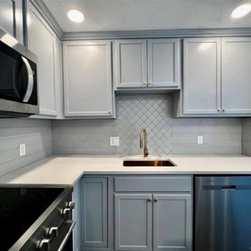 Modern Finished Basement with Full Kitchen in Gladstone