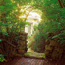 arched entry sideyard