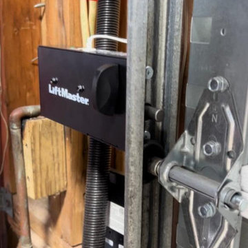 LiftMaster Side Mount Jackshaft Opener (Extra Secure)