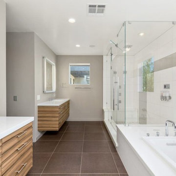 Contempo Bath