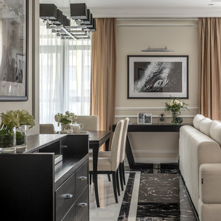 Idéer för mellanstora vintage hallar, med beige väggar, klinkergolv i porslin och svart golv