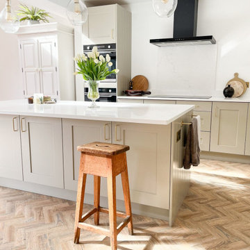 Deb's 1950s kitchen extension (@deb_at_no27)