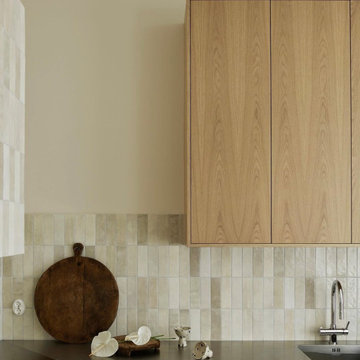 Light oak kitchen cabinets